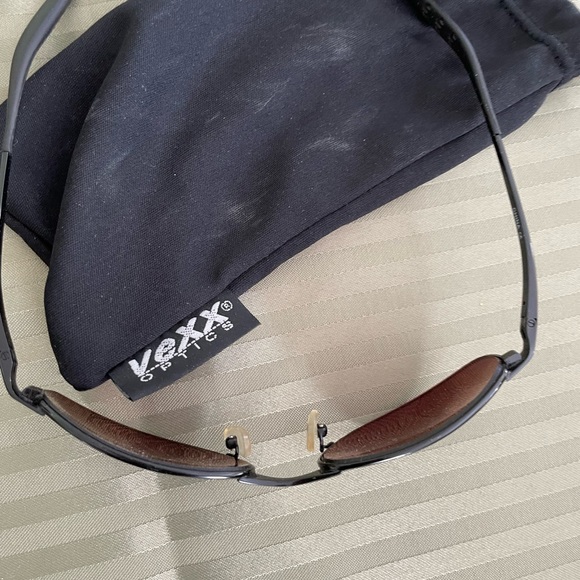 Dockers Women’s Sunglasses in Dark Brown & Vexx Optics Sunglasses - Picture 7 of 10